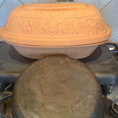 114 rmertopfrecoclayroaster wagnerwarecastironskillet