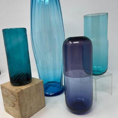 119 fourmodernartglassvessels
