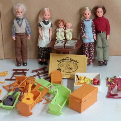 Sunshine Family Dolls 