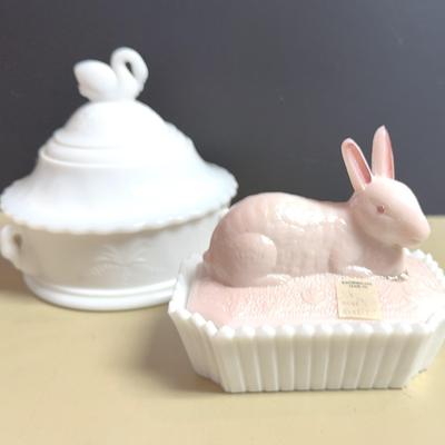 Westmoreland Pink Rabbit Nester & Swan Milkglass Powder Box 