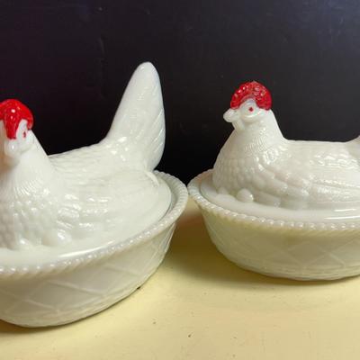 Westmoreland Milk Glass w/Red Comb Nesters 