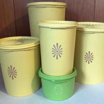 Vintage Tupperware Servalier Canister Harvest Gold/Tupperware Vintage Green Apple 