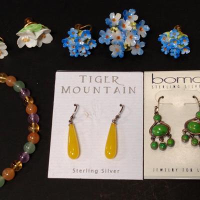 Denton China Jewelry Made in England/Others 