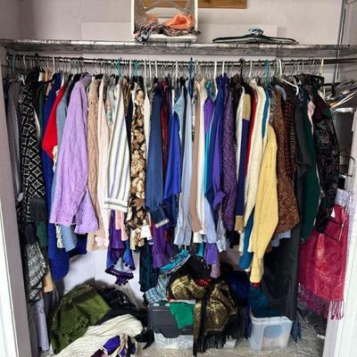 Large Lot of Vintage Women’s Closet Collection – Dresses, Tops & More	