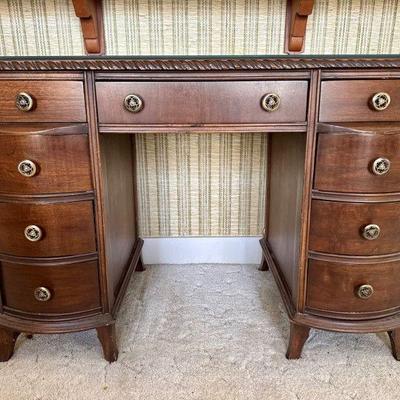 9-Drawer Wood Vanity Desk w/ Bow Front, Glass Top & Rope Trim Detail	