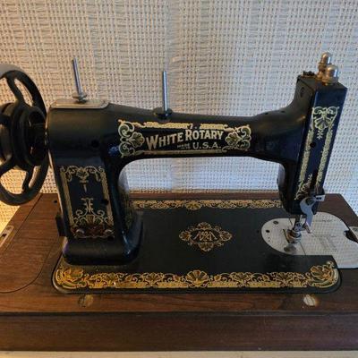Antique White Rotary Sewing Machine – Ornate Gold Detail, U.S.A.	