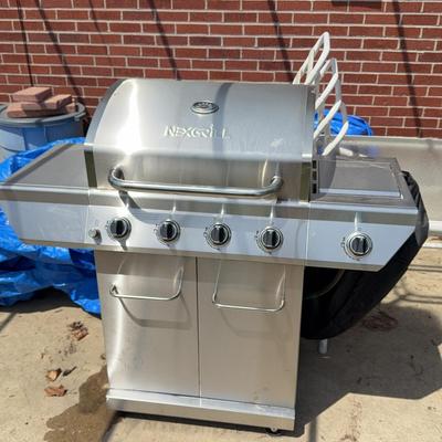 Nexgrill 4 Burner Grill