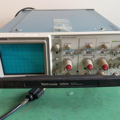 Tektronix 2213A Oscilloscope
