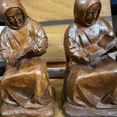  Vintage ESCO Hooded Monk Bookends – Wood Look Resin Figures  Description: