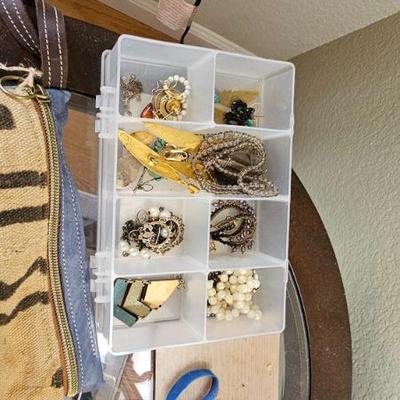 Sale Photo Thumbnail #110