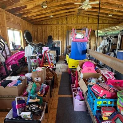 Estate sale photo