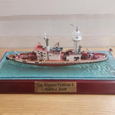 Code 3 Los Angeles Fireboat 2 Model