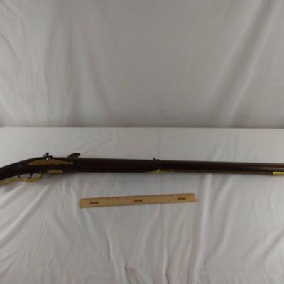 Vintage Flintlock Black Powder Rifle