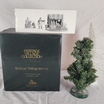 Dept 56 The Pied Bull Inn And Accessories