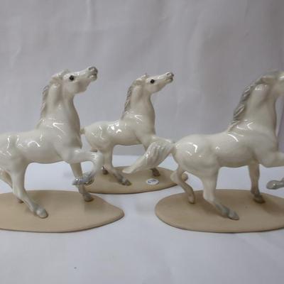 Hagen-Renaker Spirited Horses