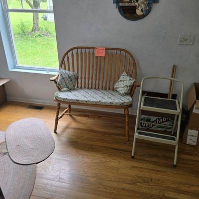 Montgomery Street Oak seat