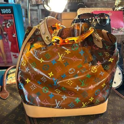 Louis Vuitton 