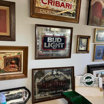 Bud light sign picture. 
