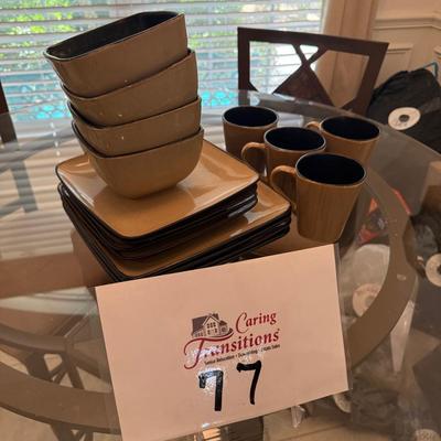 Dishes – Four Place Settings