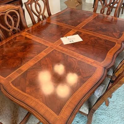 Dining Room Table With Six Chairs 66 X 47 With Leaf