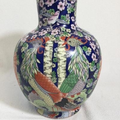 Gumps Chinoiserie Porcelain Parrot Motif Vase