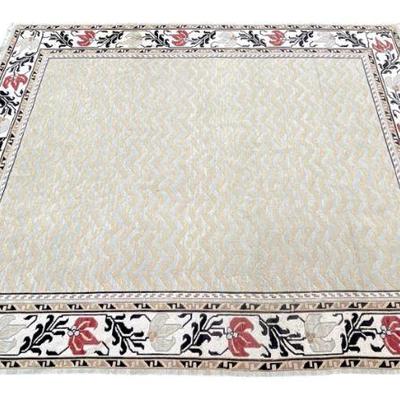 LARGE CONTEMPORY HAND KNOTTED RUG 9 1/2 FT $425

Great Large Hand knotted Neutral Rug. Measures 119"x94.5"