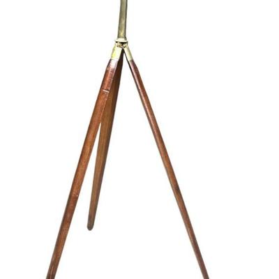 ANTIQUE E.G. WOOD LONDON BRASS TELESCOPE $475
Measures Scope 49" Each leg 58". Weight 20 lbs. Edward George Wood (1811 – 1896)...