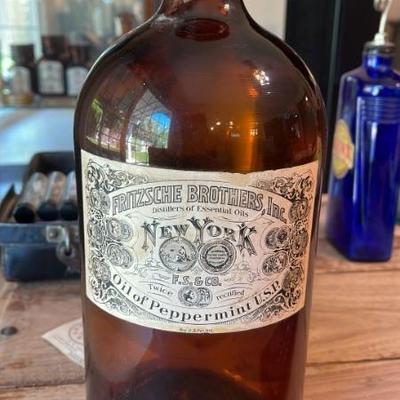 Apothecary  1 lb bottle 