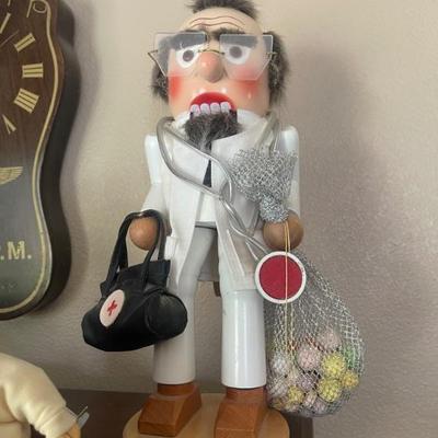 Dr nutcracker 