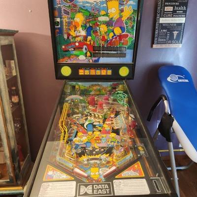 Simpsons pinball machine WORKS PERFECT retail is $8,000- will take offers 