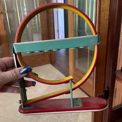Shoot a loop game tin ! 