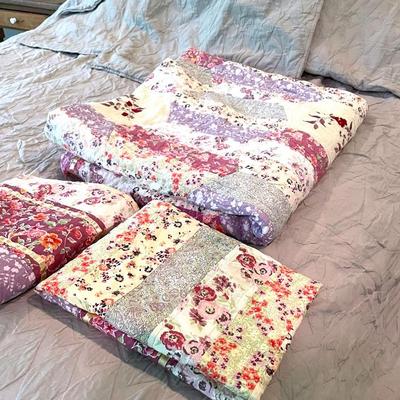 West Elm Duvet Cover And Shams With Liz Claiborne Quilt And Shams