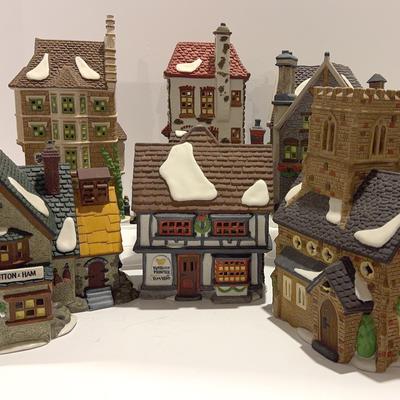 Dicken’s Village “Heritage Village Collection” Dept.56 #2