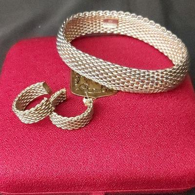 TIFFANY AND CO STERLING SILVER BRACELET AND EARRINGS