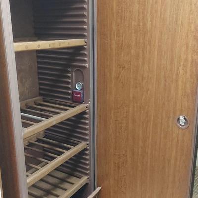 VINTAGE STAND UP WINE COOLER BY EUROCAVE
