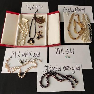 COLLECTION OF 14K GOLD JEWELRY 