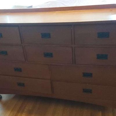 WOODEN TEN DRAWER DRESSER
