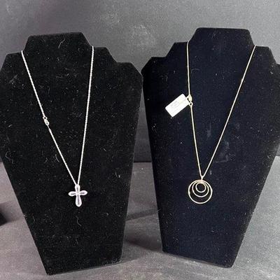 A Pair Of Necklaces 14 K