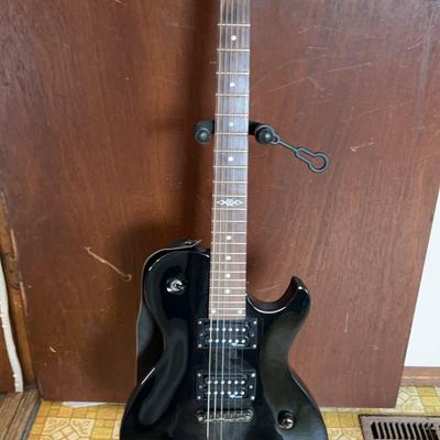 Electric Guitar -Schecter Solo-6 SGR SK# 12031406 