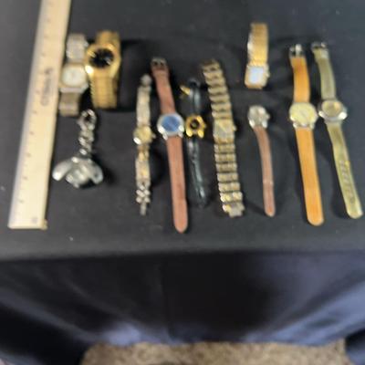 Vintage quartz watches featuring Citizen, and Seiko men’s watches