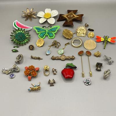 Costume Pin & Brooch Assortment