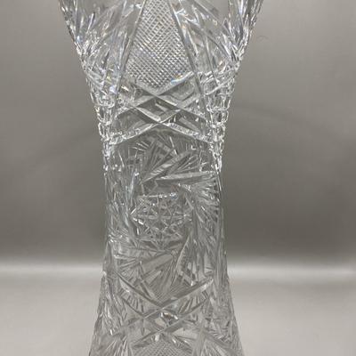 Clear Tall Vase With Cut Glass 