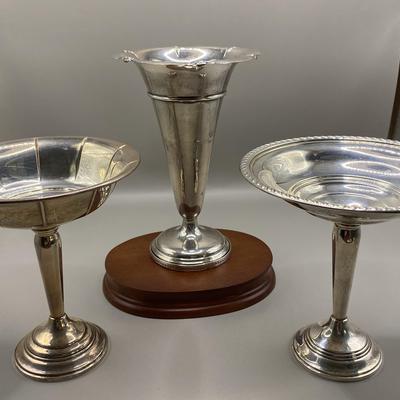 Priesner Fluted Candy Dishes And Vase