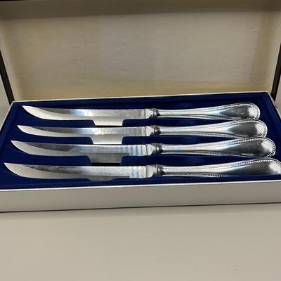 Towle Steak Knife Set