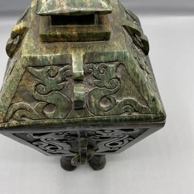 Chinese Jade Vessel 