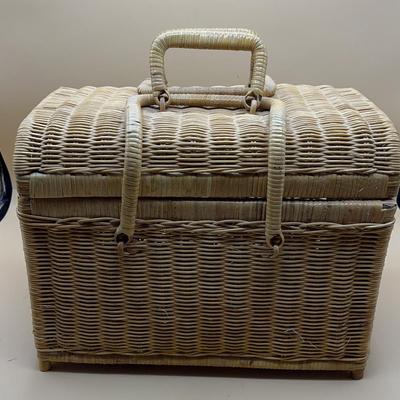 Vintage Lidded Wicker Basket W/ Handles 