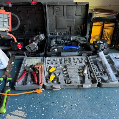 Tools And Power Tools Featuring Durabuilt, Portercable, Regent And More! 