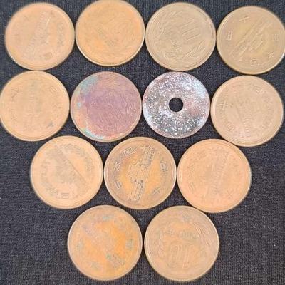 Vintage Japanese Coins – Mostly 10 Yen Coins with Temple Design + 5 Yen Hole Coin – 1950s–1990s Era