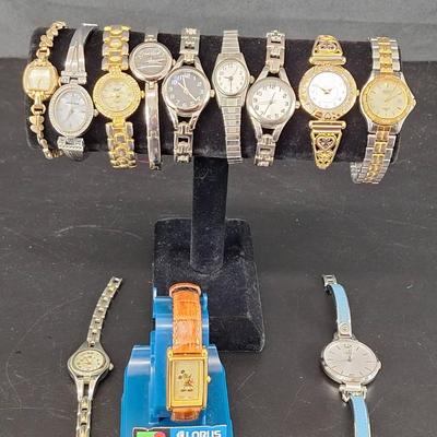 Lot of Women's Watches - Lorus - Kathy Ireland -s Fossil - Quartz - Vivian - Nine West - Caravelle 