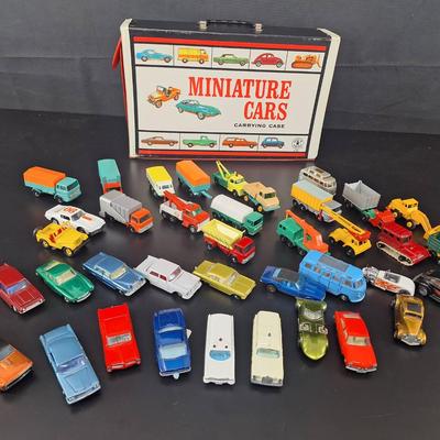 Vintage Mattel Case with Cars 